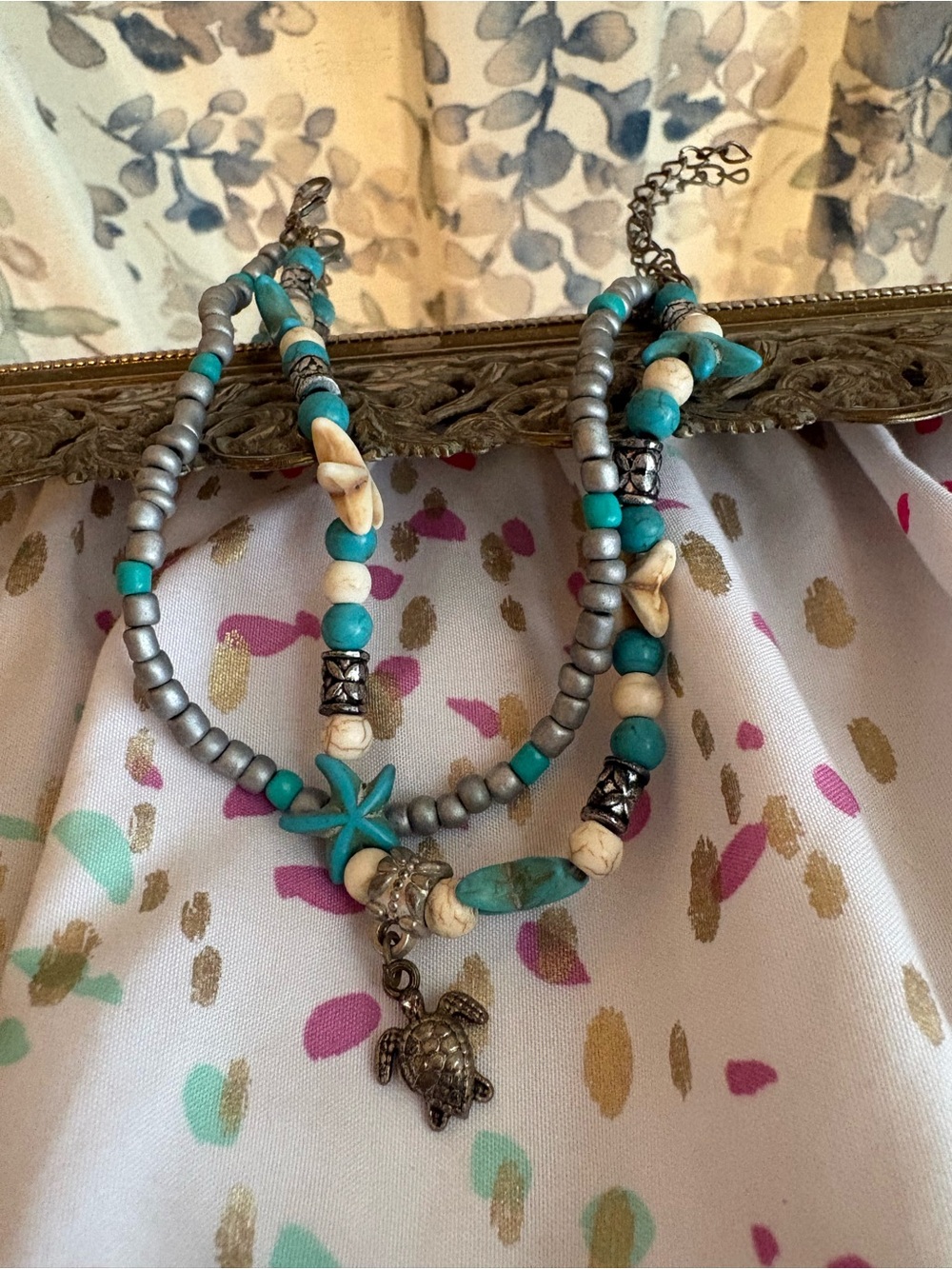 Turquoise and Silver Beaded Turtle Pendant anklet